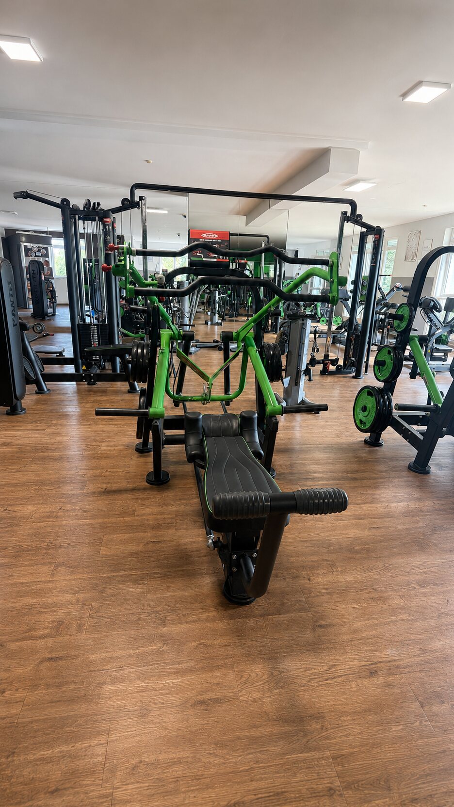 Panatta Trainingsgeräte auf der Kraftfläche von Body & Care Hermannsburg