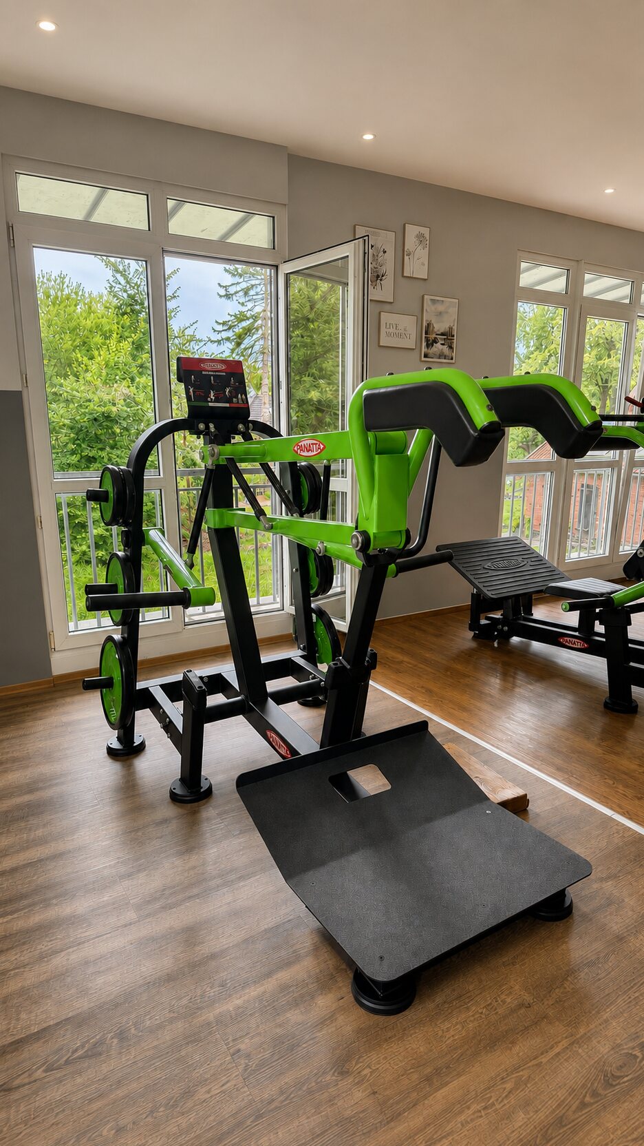 Panatta Gerät mit Trittplatte im Krafttraining-Bereich von Body & Care